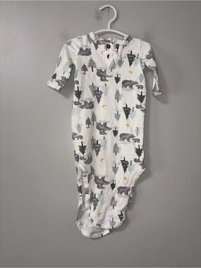 Baby Essentials White Knotted Gown Bears Trees Print Boys 3M
